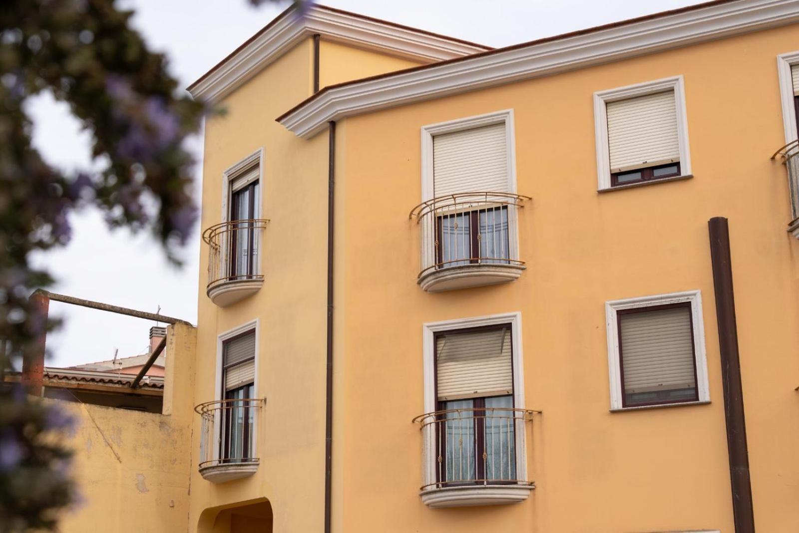 Appartamento In Centro Tortolì Eksteriør bilde